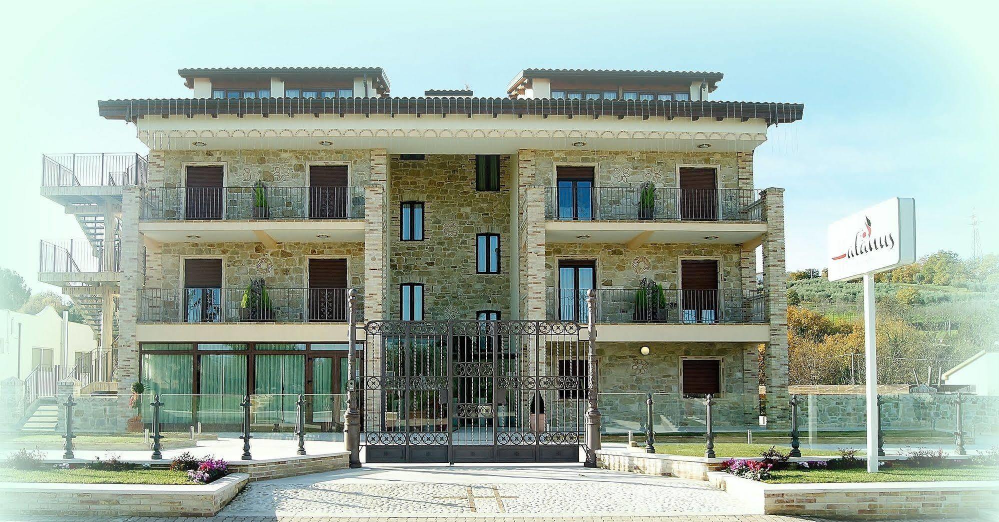 Halanus Hotel And Resort Alanno Exterior photo